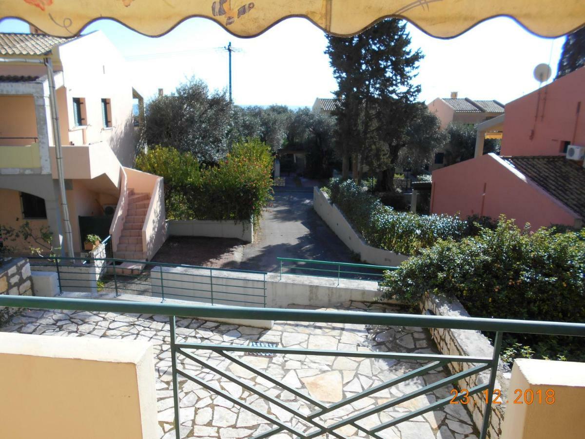 Lukia Barbati Mare Villa Екстериор снимка